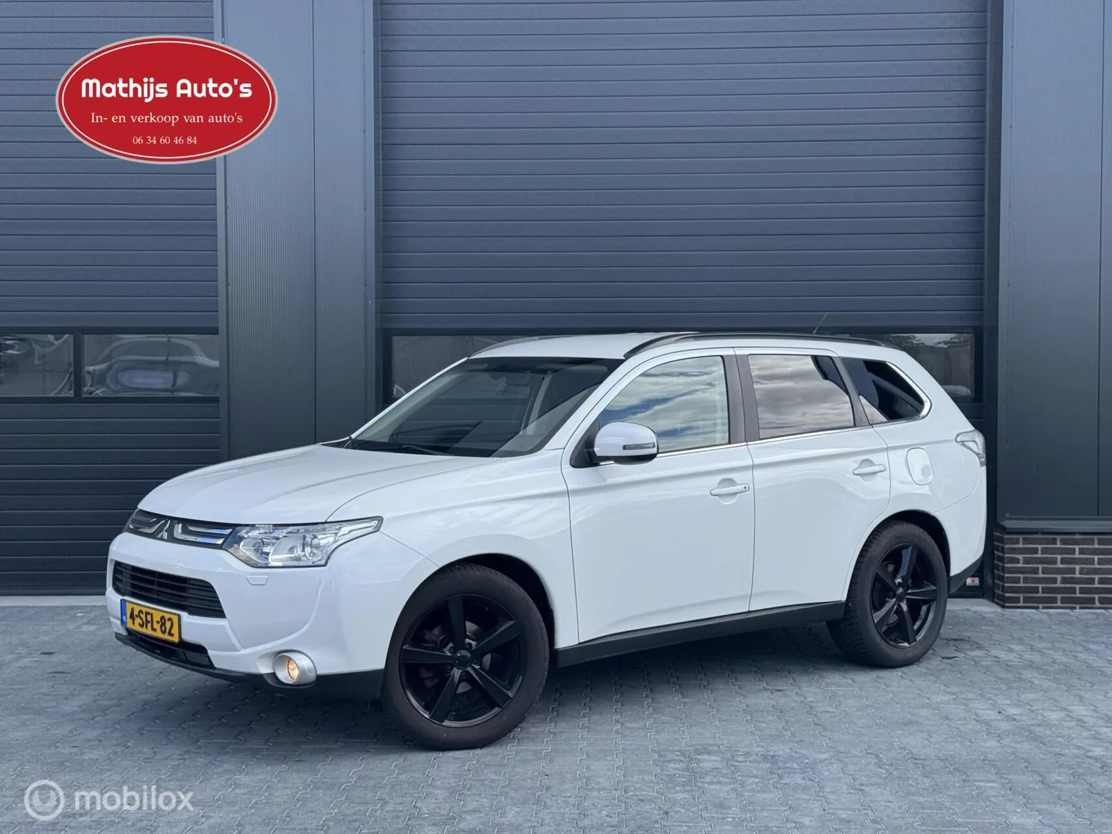 Mitsubishi Outlander (2013) — foto 1