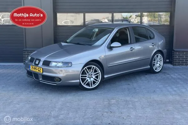 SEAT Leon (2004) — foto 1