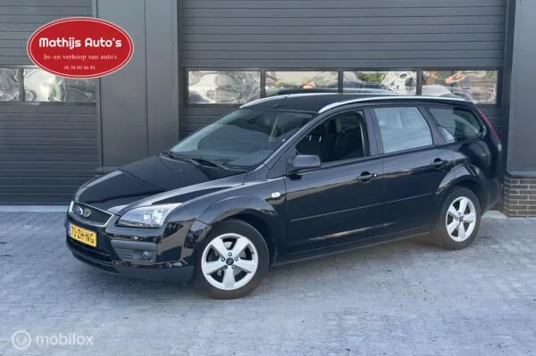 Ford Focus (2008) — foto 1