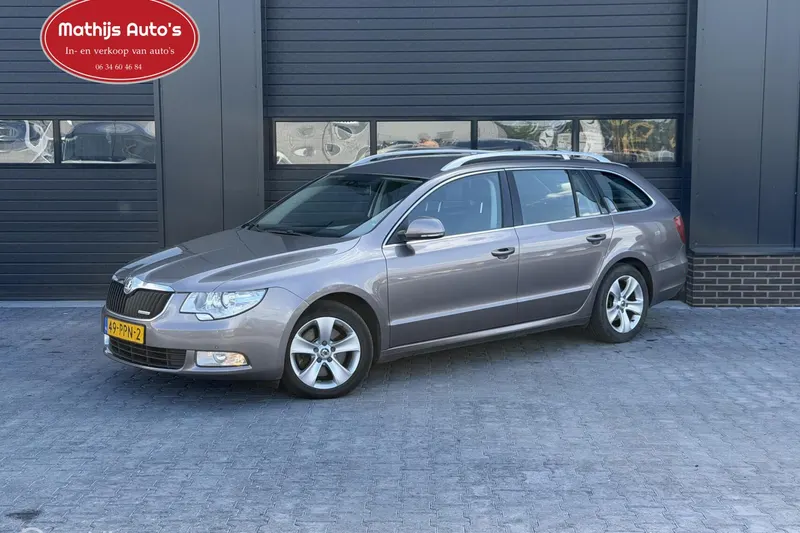 Škoda Superb (2011)