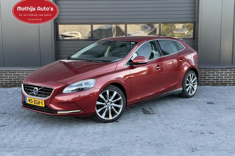 Volvo V40 (2012)