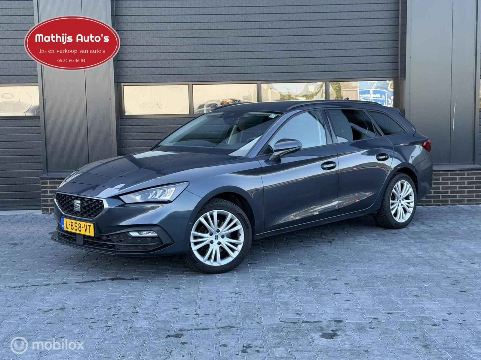 SEAT Leon Sportstourer (2021) — foto 1