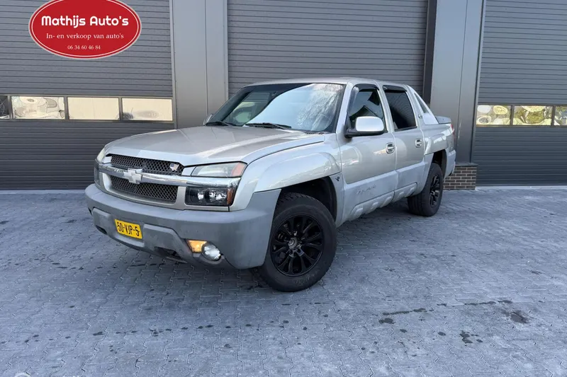 Chevrolet Avalanche (2002)