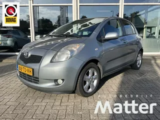 Toyota Yaris (2006) — foto 1