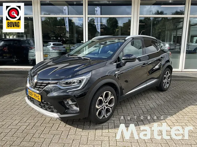 Renault Captur (2022) — foto 1