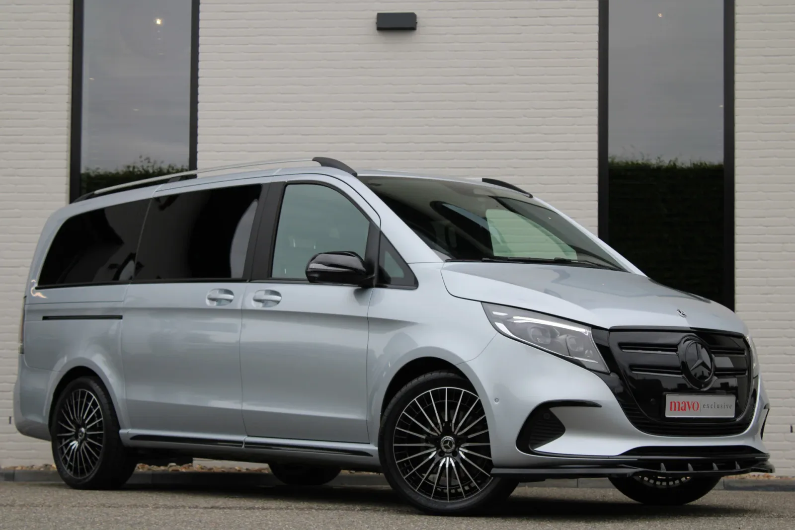 Mercedes-Benz EQV (2025) — foto 1