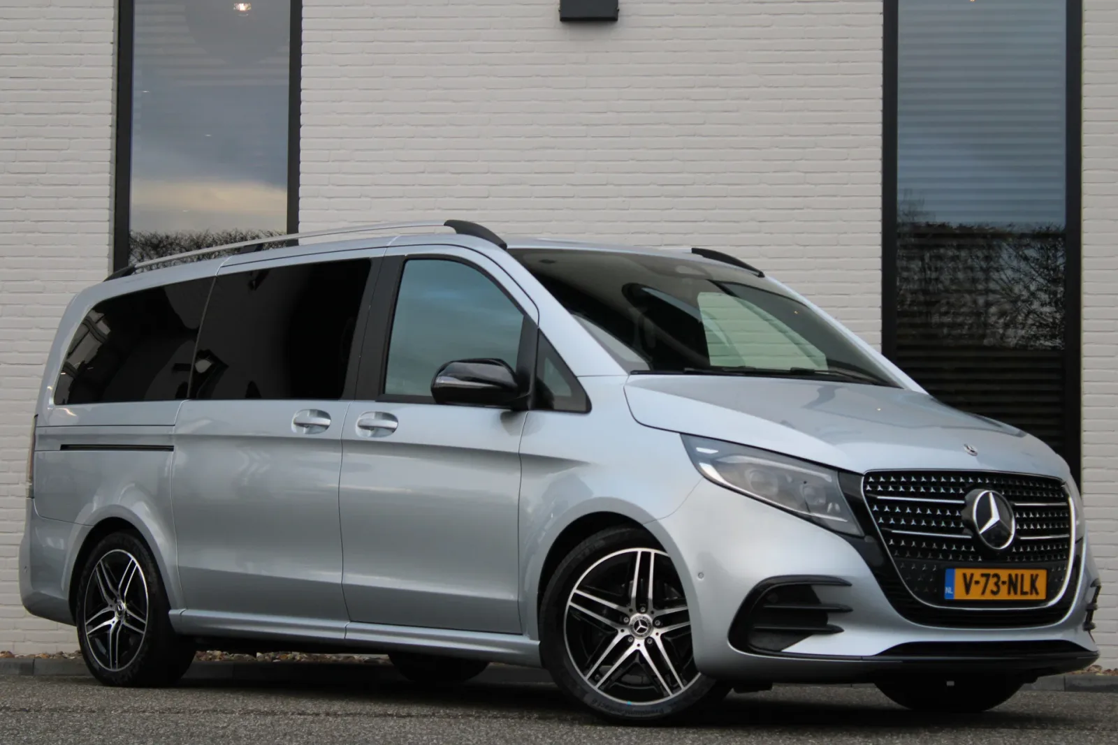 Mercedes-Benz V-Klasse (2024) — foto 1