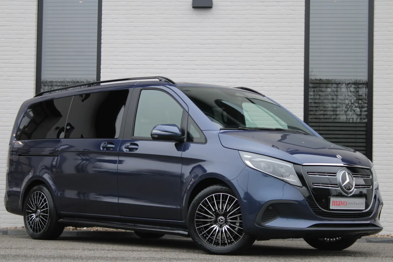 Mercedes-Benz EQV (2024) — foto 1