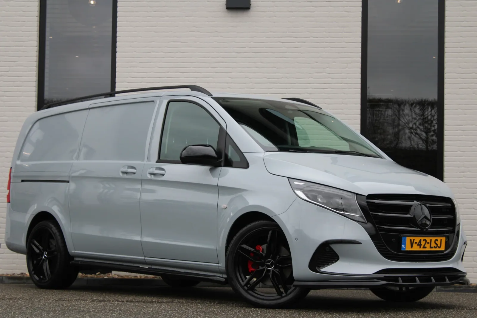 Mercedes-Benz Vito (2024) — foto 1
