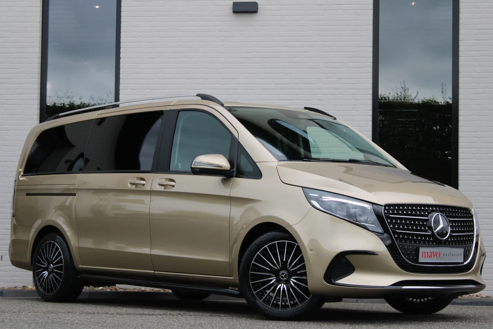 Mercedes-Benz V-Klasse (2024) — foto 1