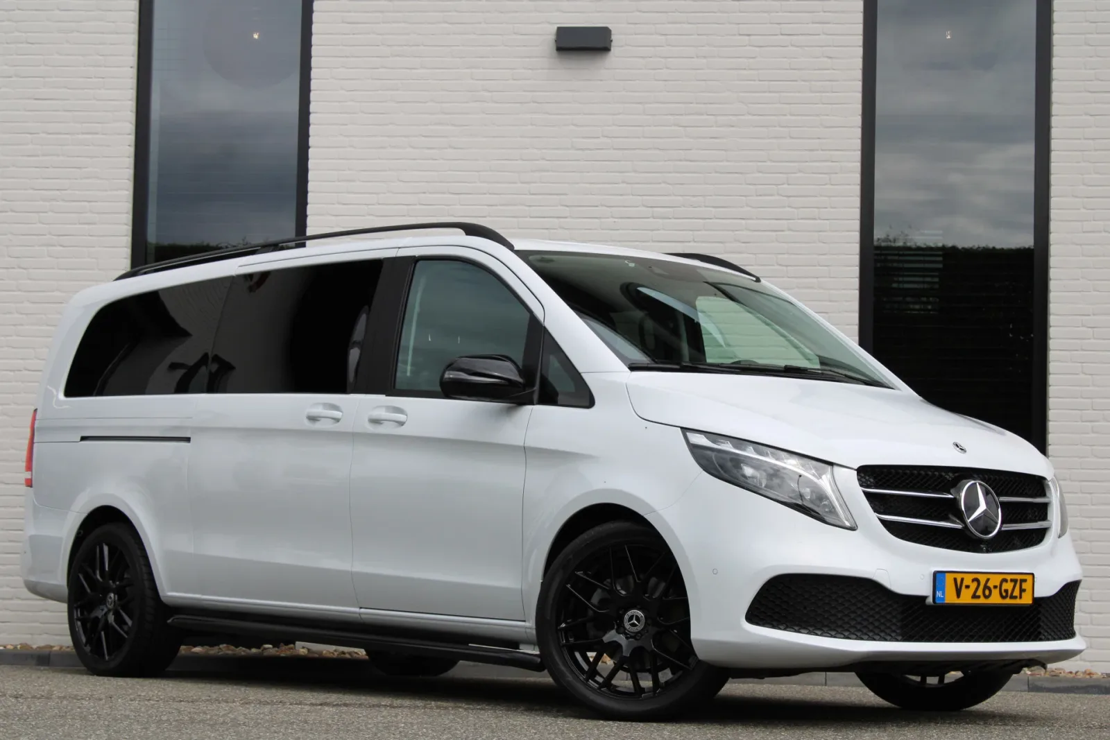 Mercedes-Benz V-Klasse (2024) — foto 1
