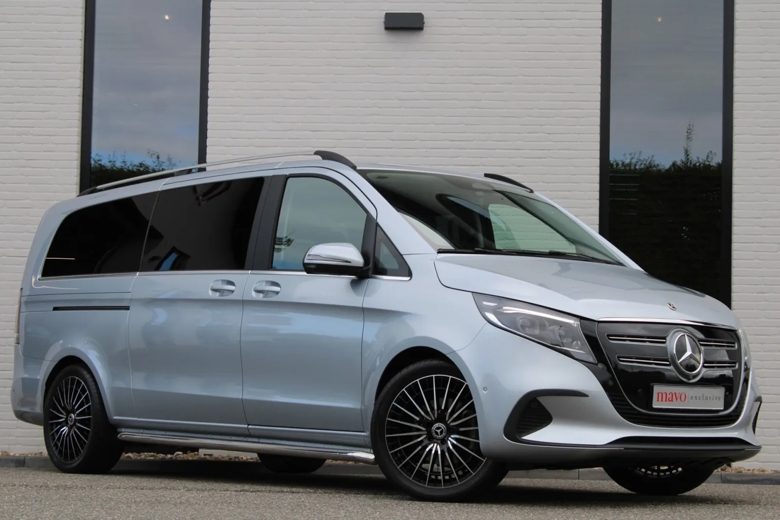Mercedes-Benz EQV (2024) — foto 1