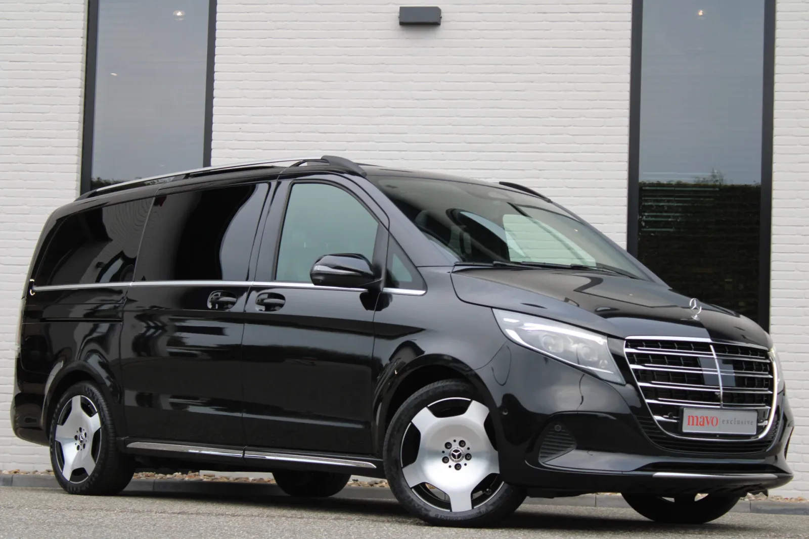 Mercedes-Benz V-Klasse (2024) — foto 1