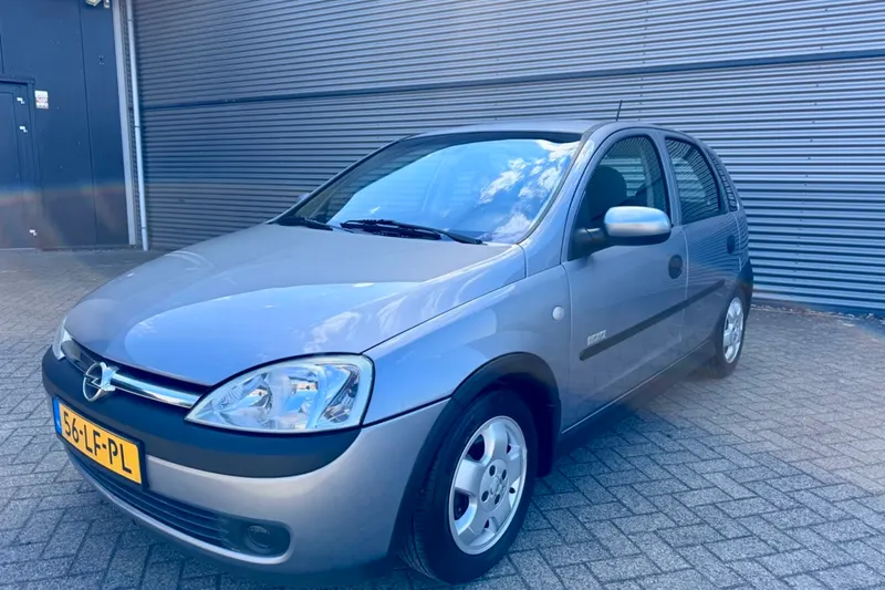 Opel Corsa (2002)