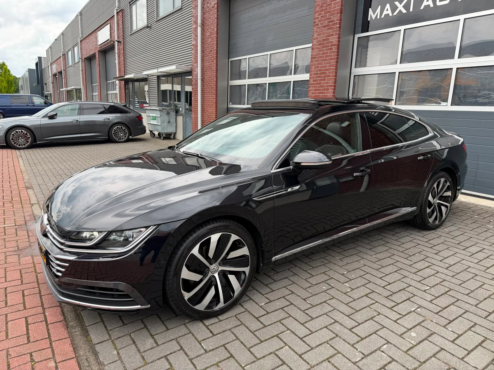 Volkswagen Arteon (2018) — foto 1
