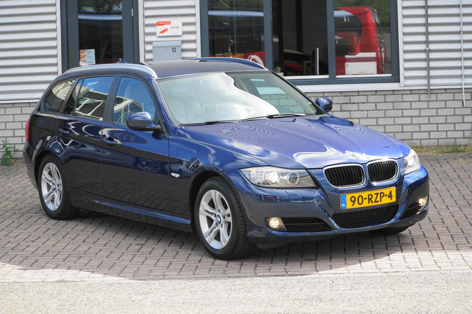 BMW 3-Serie (2011) — foto 1