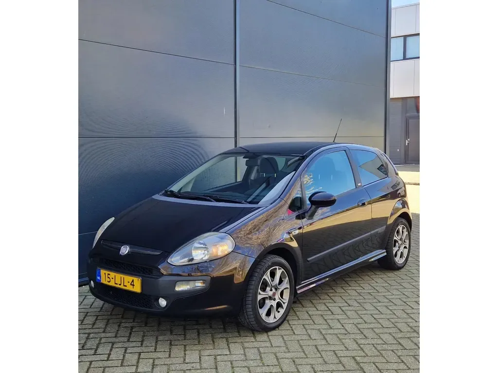 Fiat Grande Punto (2010) — foto 1