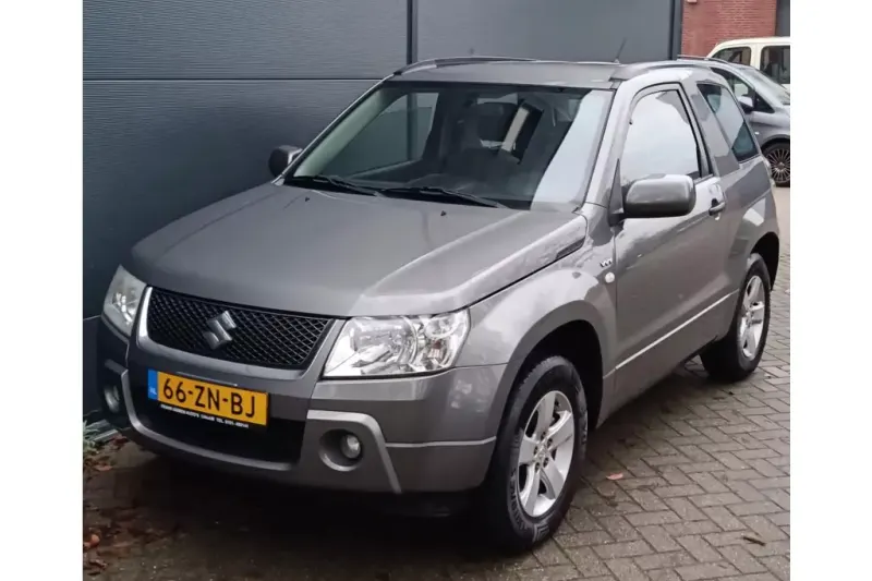Suzuki Grand Vitara (2005)