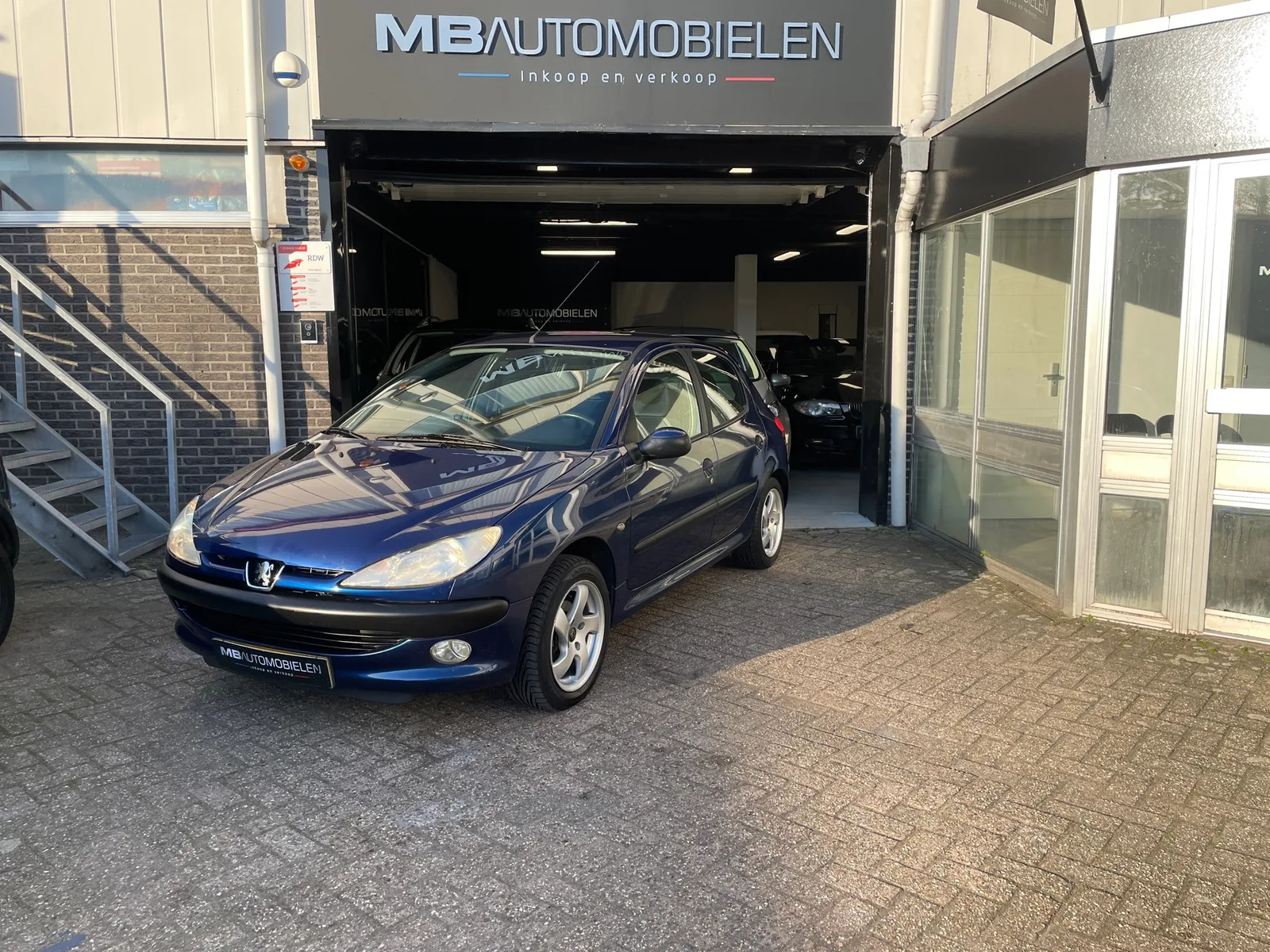 Peugeot 206 (2000) — foto 1