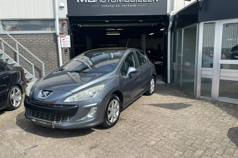 Peugeot 308 (2009)
