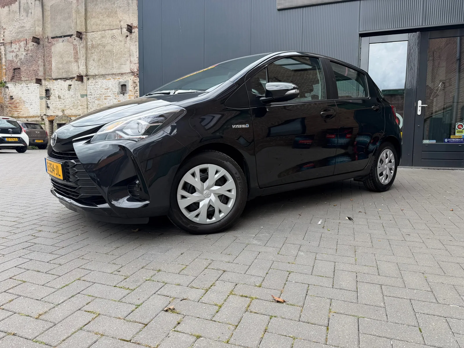 Toyota Yaris (2020) — foto 1