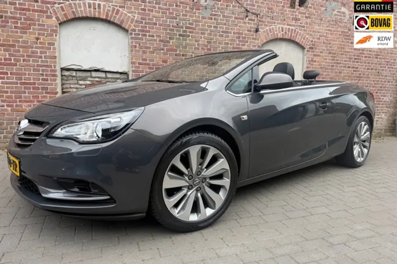 Opel Cascada (2015)