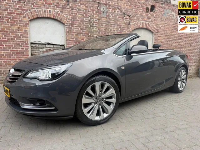 Opel Cascada (2015) — foto 1
