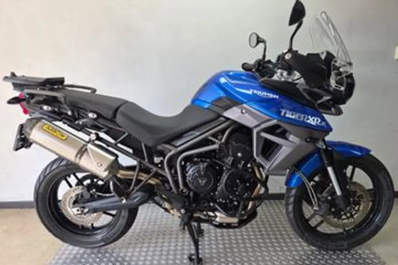 Triumph Tiger 800 XRX (2016)