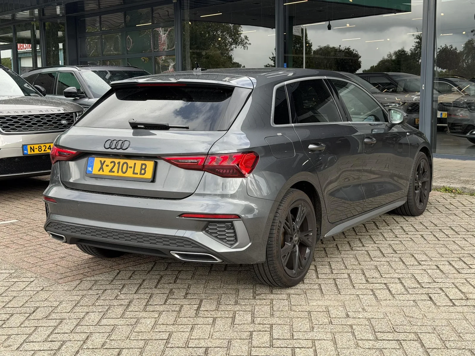 Audi A3 (2023) — foto 1