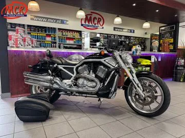 HARLEY-DAVIDSON V-ROD (2005) — foto 1