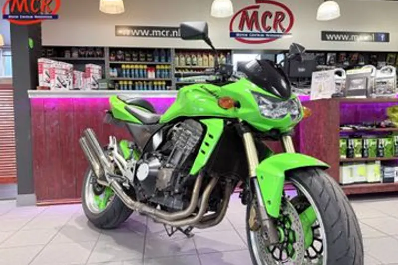 Kawasaki Z1000 (2004)