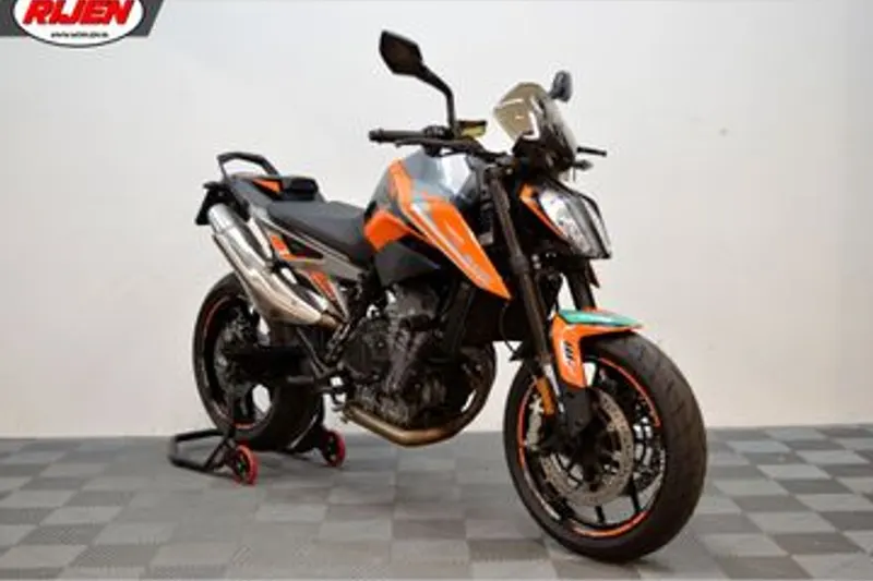 KTM 790 Duke (2018)