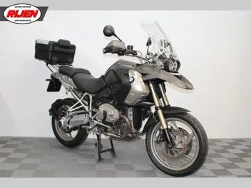 BMW R (2010) — foto 1