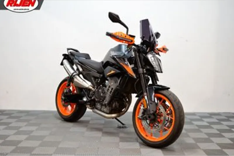 KTM 790 Duke (2020)