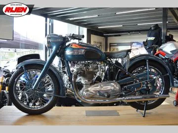Triumph Thunderbird (1951) — foto 1