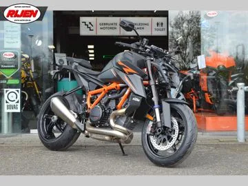 KTM 1390 Super Duke R EVO (2026) — foto 1