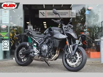 Suzuki GSX-8S (2026) — foto 1