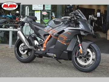 KTM 990 RC R (2026) — foto 1