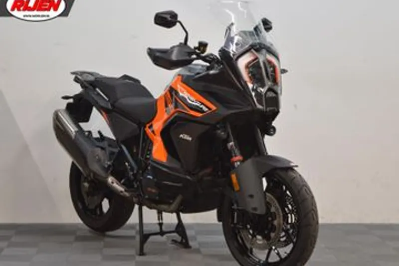 KTM 1290 Super Adventure (2022)