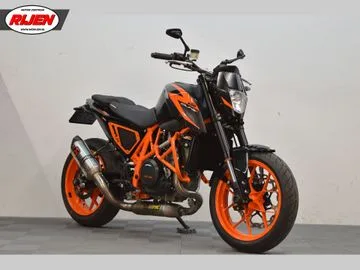 KTM 690 Duke R (2017) — foto 1