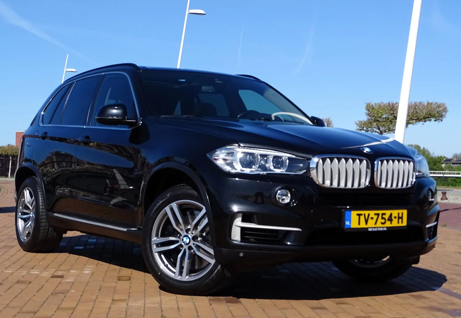 BMW X5 (2014) — foto 1