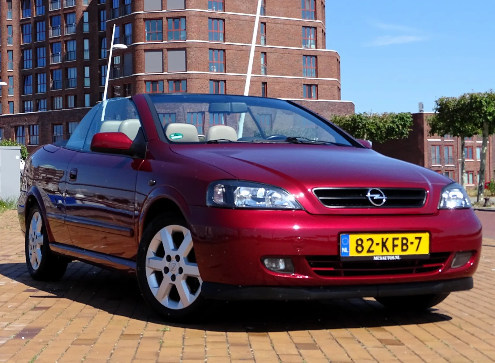 Opel Astra (2004) — foto 1