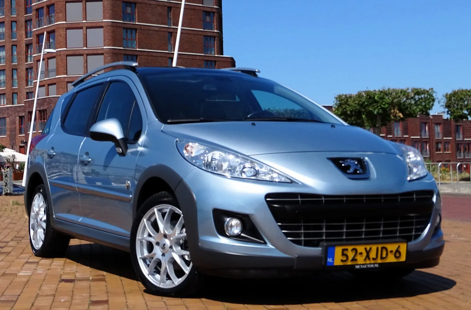Peugeot 207 (2011) — foto 1