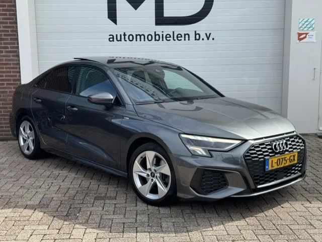 Audi A3 (2021) — foto 1