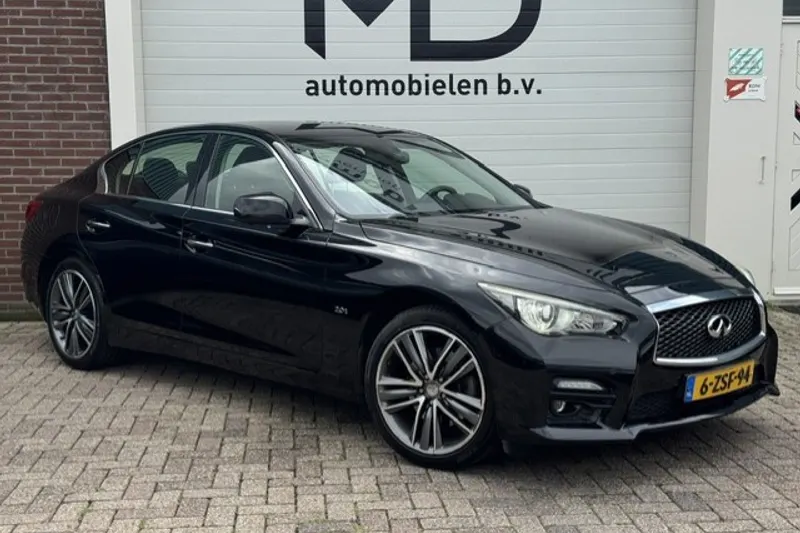 Infiniti Q50 (2015)