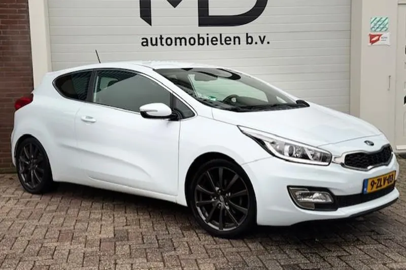Kia Pro Cee'd (2015)