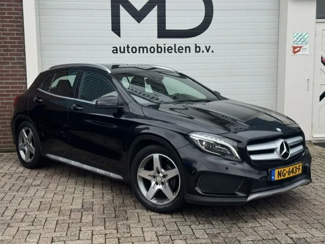 Mercedes-Benz GLA (2014) — foto 1