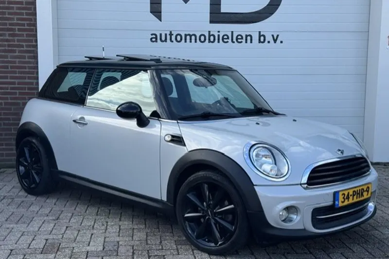 MINI Cooper (2011)