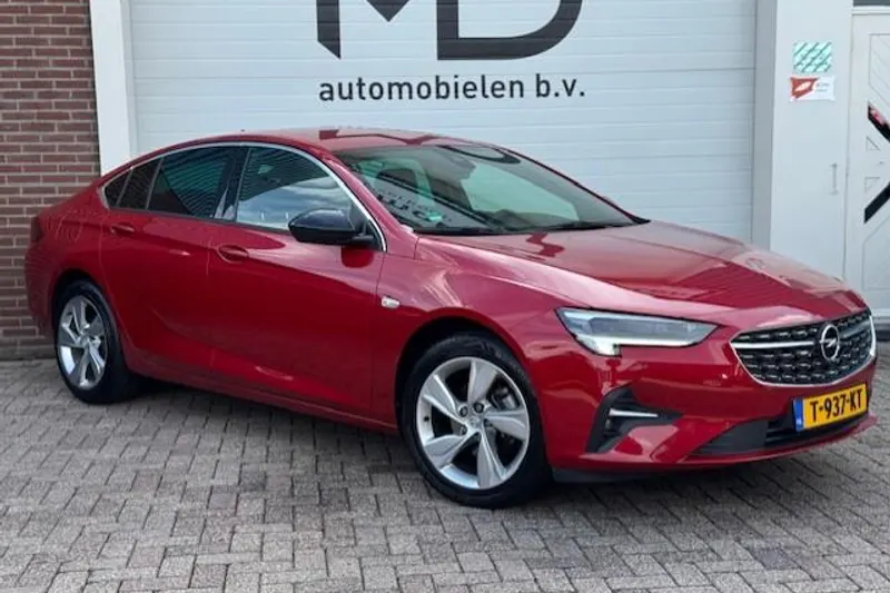 Opel Insignia Grand Sport (2021)