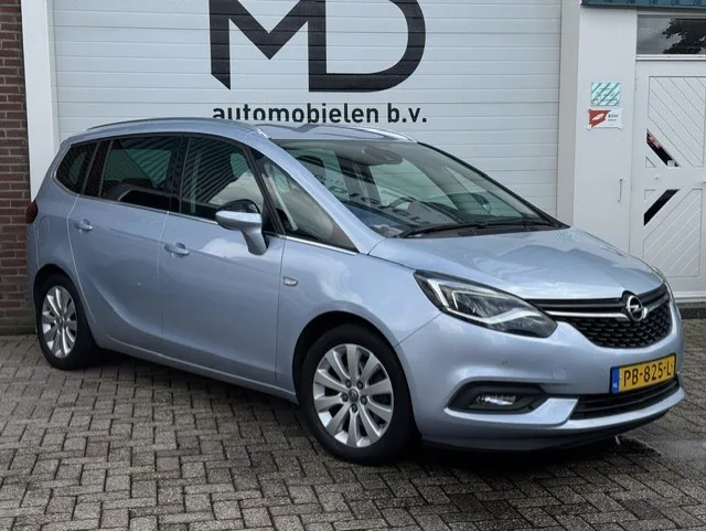 Opel Zafira (2017) — foto 1